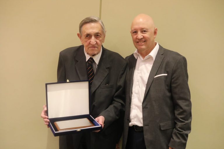 c8fe5e9b-6922-4633-9578-7dd5b70493da