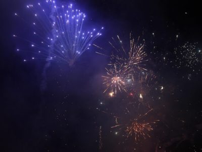 Significado-de-la-alborada-decembrina-en-Medellin-696x421